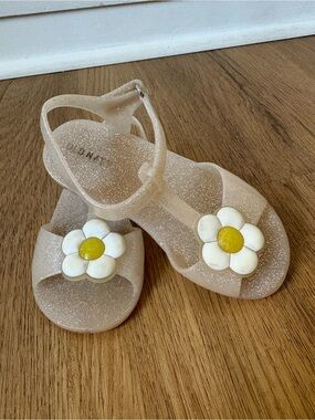 Old Navy Glitter Jelly Sandals with White & Yellow Daisy